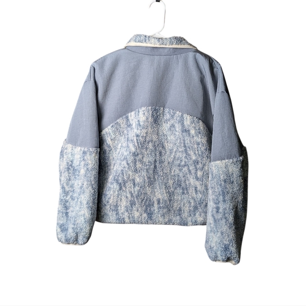 New Cozy Blue White Fleece Jacket Full Front Zipper Fast Dry Recycled Polyester - Picture 2 of 10